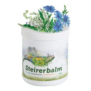 Produkt Steirerbalm Pferdebalsam 500ml, mit Kräutern, Hintergrund weiß